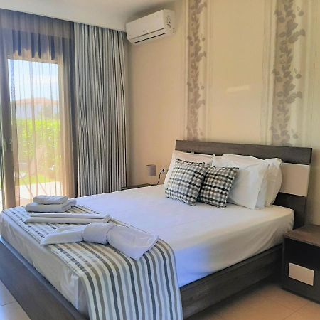 Gmare Aparthotel Jerakiní Kültér fotó