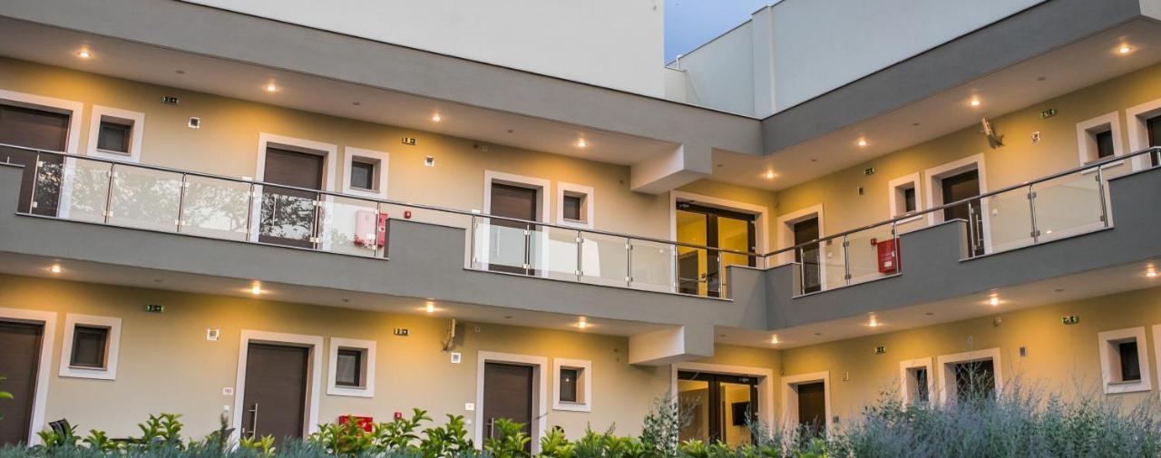 Gmare Aparthotel Jerakiní Kültér fotó